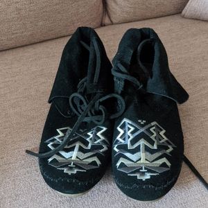 Toms moccasin